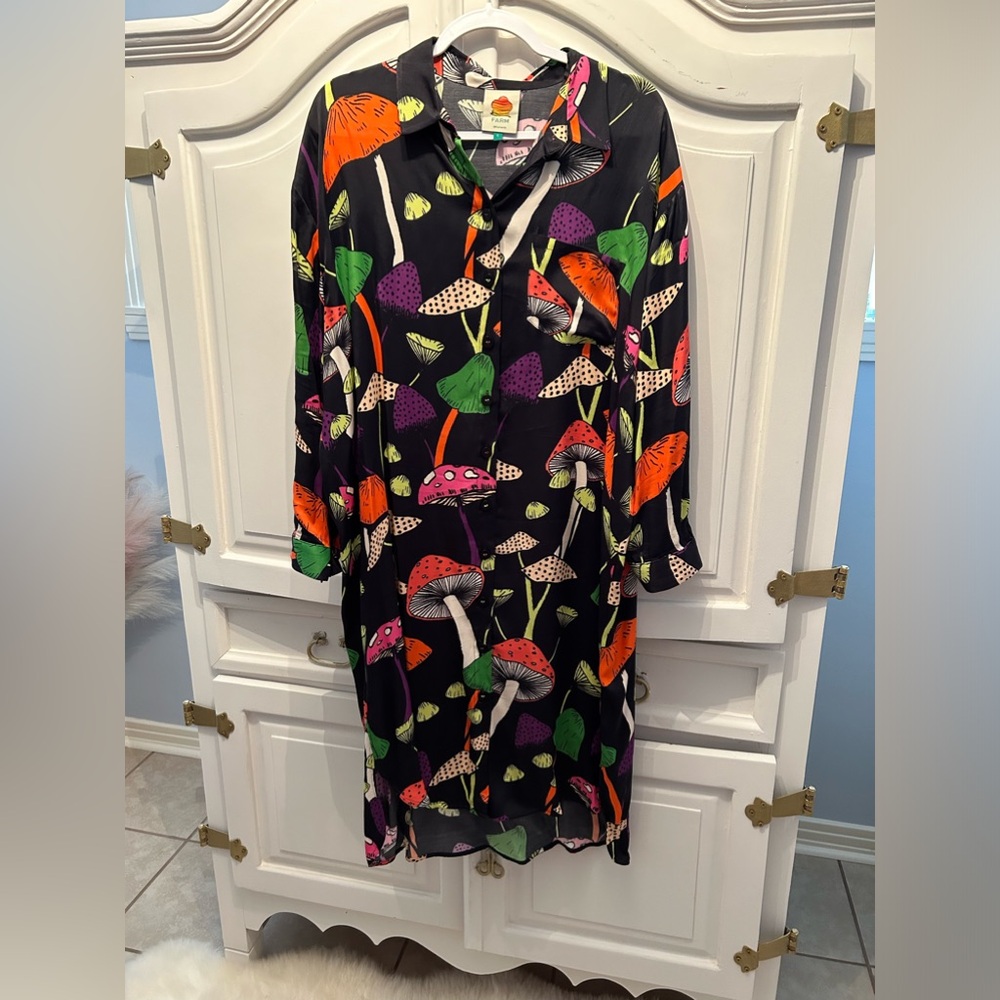 FARM Rio Mushroom Shirtdress Sz L